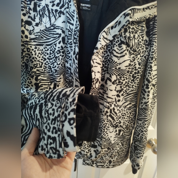 Burton x Shaun White Animal Print Snowboarding Jacket - Picture 3 of 4